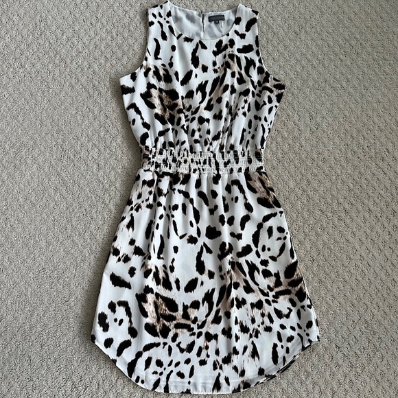 Vince Camuto Animal Print Midi Dress
White/Brown Petite Small fits up Sz. 6 - Picture 1 of 12